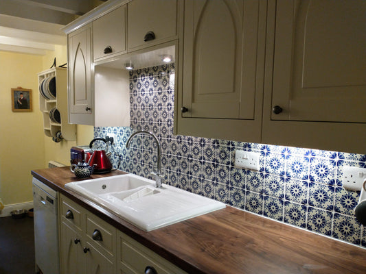 Benedicto Handmade 10.5cm Tile